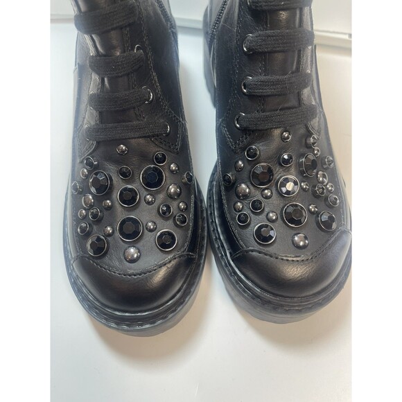 Karl Lagerfeld Paris Breck Studded Booties Sz 6 New - Picture 3 of 10